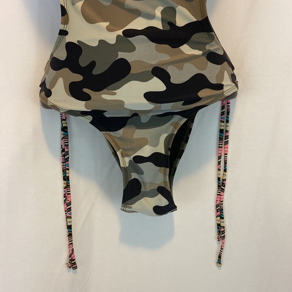 OP Camouflage Swimsuit One Piece Size Small - Picture 3 of 9